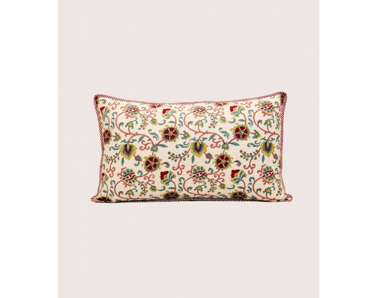 Lipi pillow