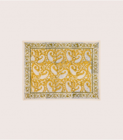 Paisley table mat