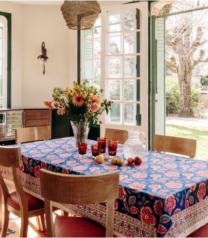 Loni cotton tablecloth