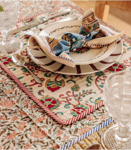 Lipi quilted table mat