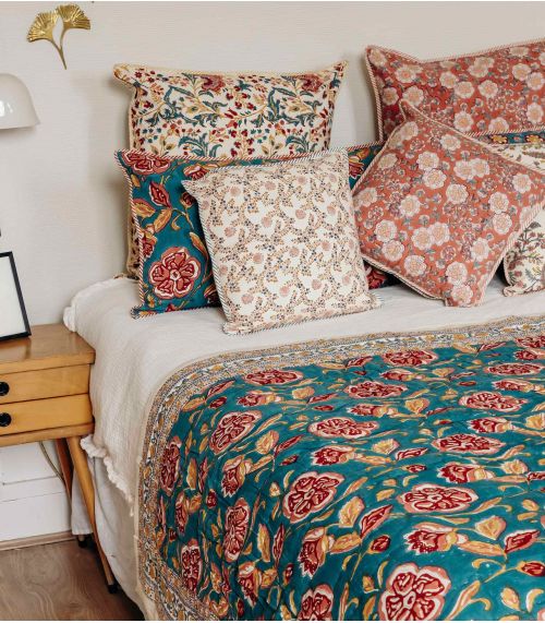 Loni Quilt 96x105 in