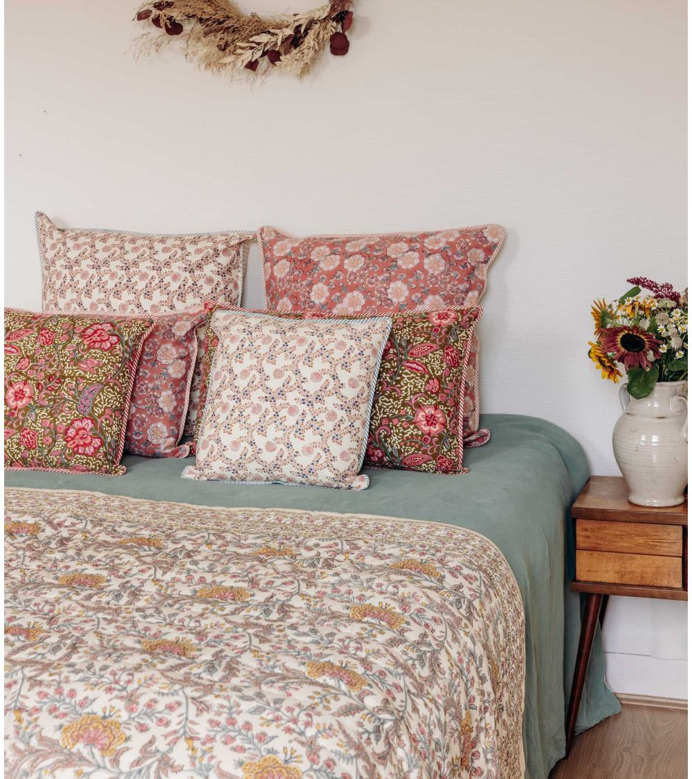 Pillow Anima 16x16 in