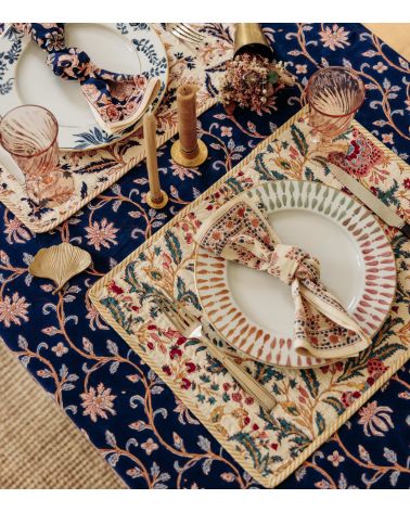 Dinty Tablecloth 56x93 in