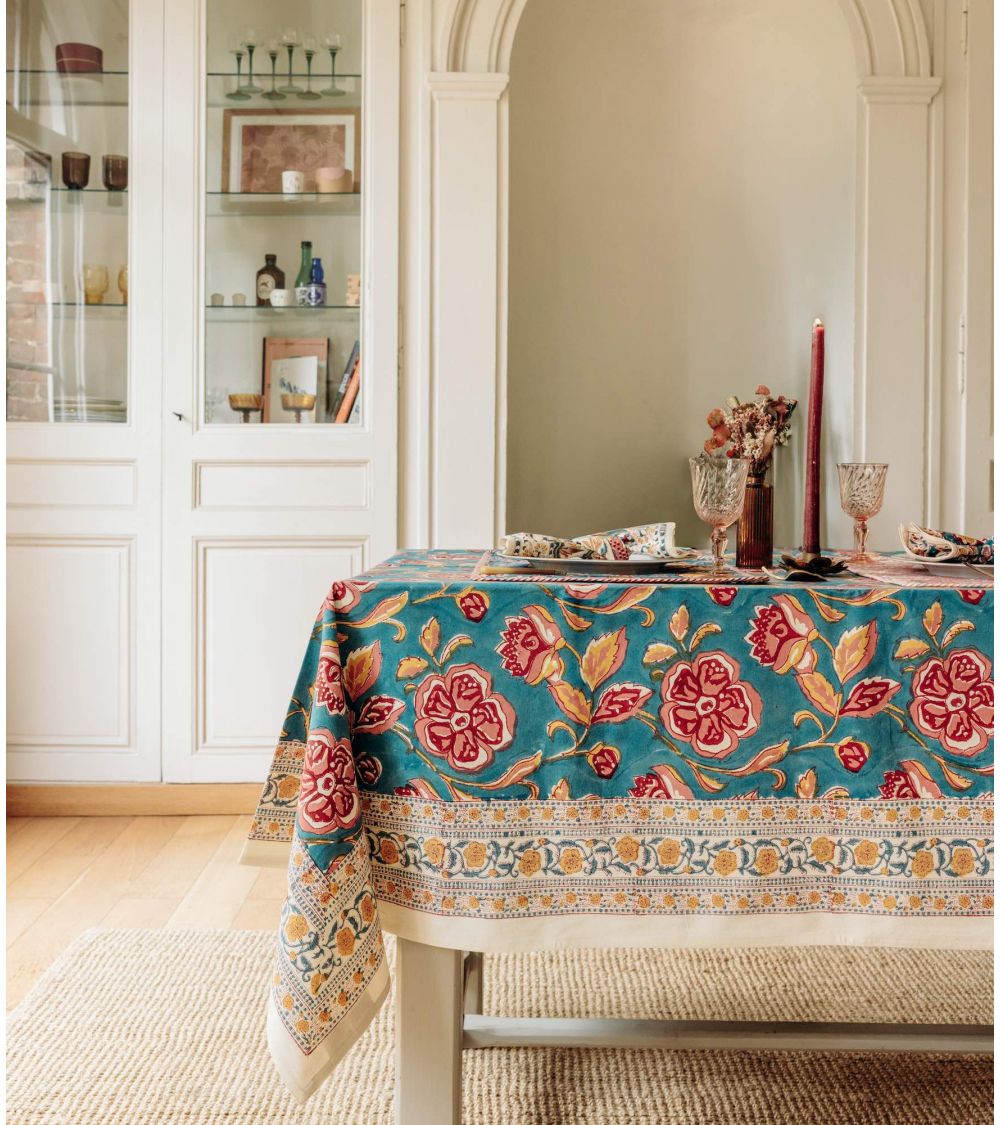 Loni Tablecloth 67x118 in