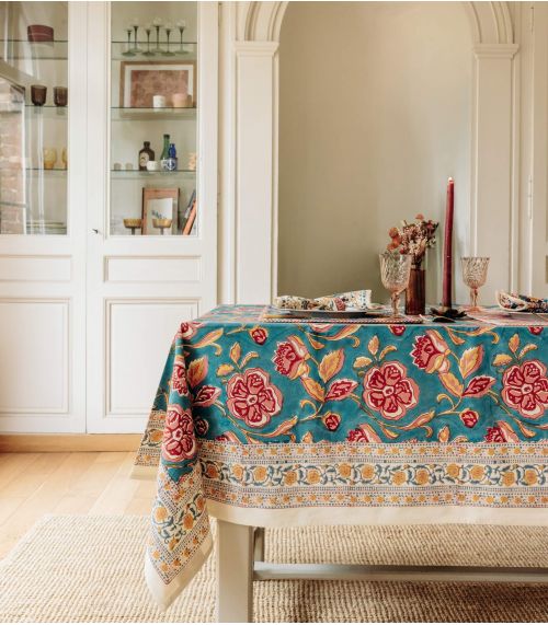Loni Tablecloth 56x93 in