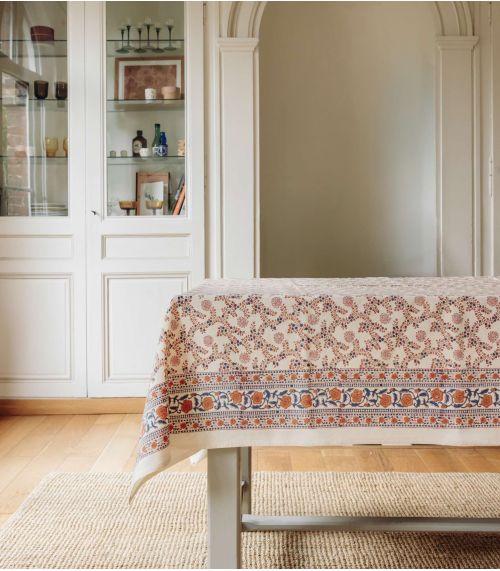Anima Tablecloth 56x93 in