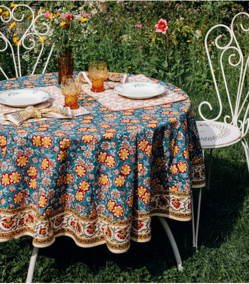 Dalia Tablecloth 69 in