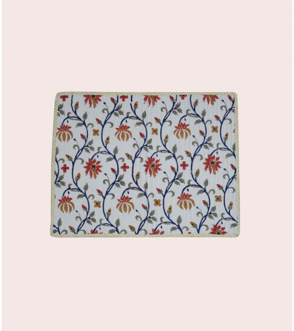 Quilted table mat Dinty