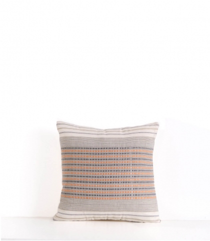Housse de coussin écrue tissée à la main