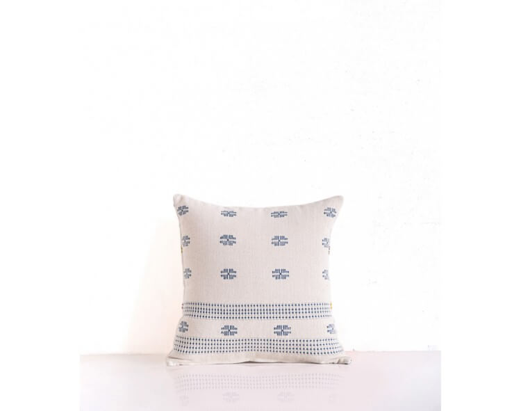 Housse de coussin tissée