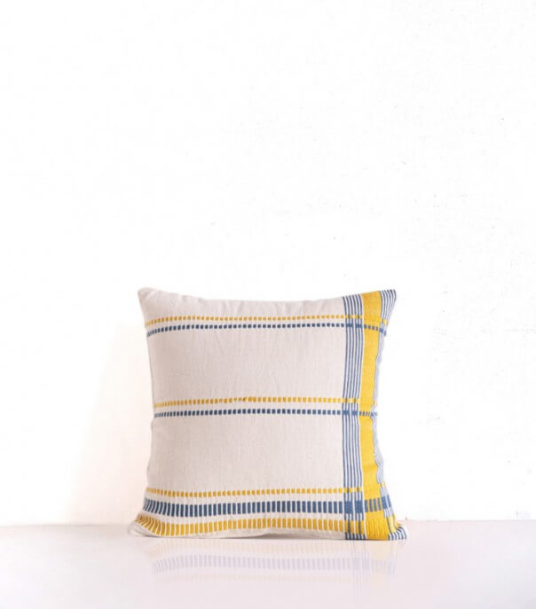 Housse de coussin tissée