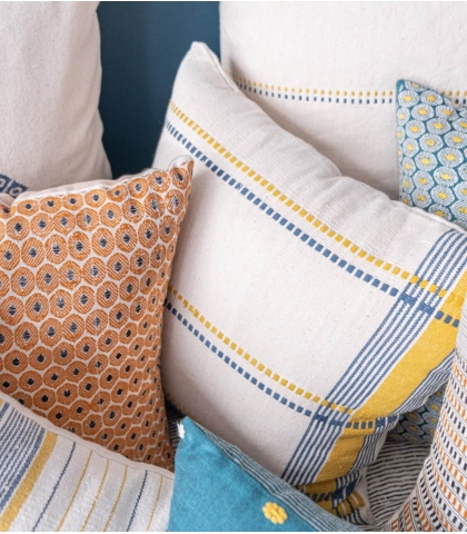 Housse de coussin tissée