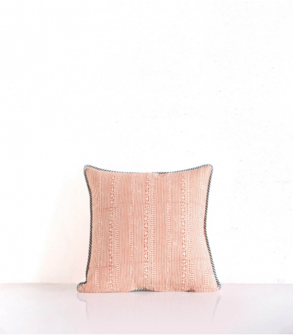 Housse de coussin tissée