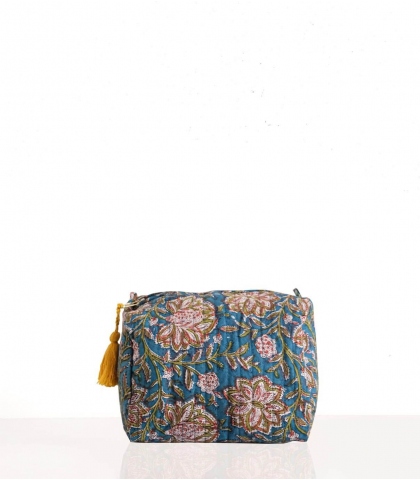 Toilet case