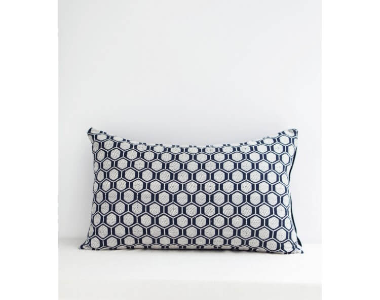 Housse de coussin tissée