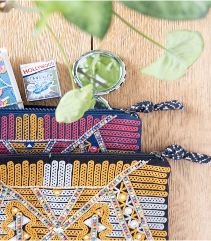 Pochettes tissées à la main