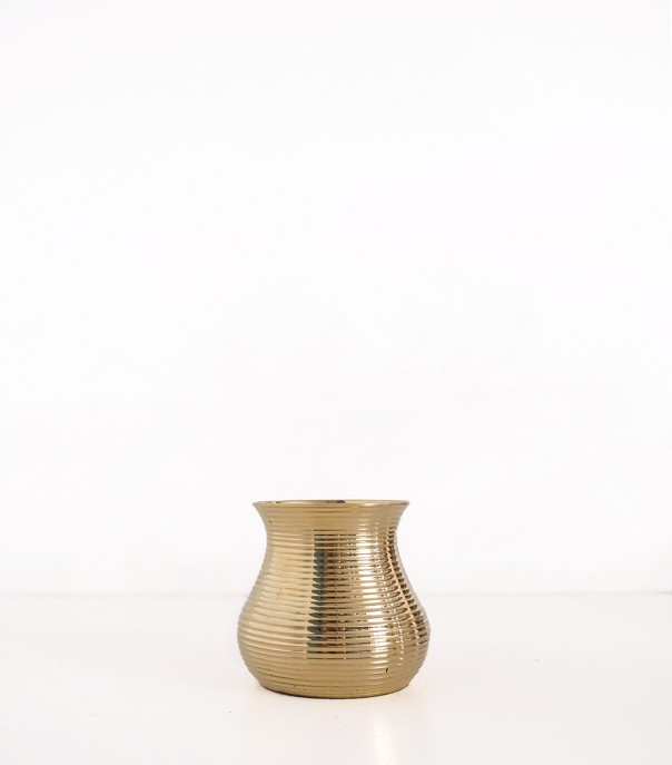 Vase en laiton