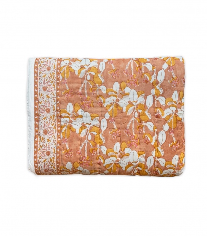 printed quilt Iris
