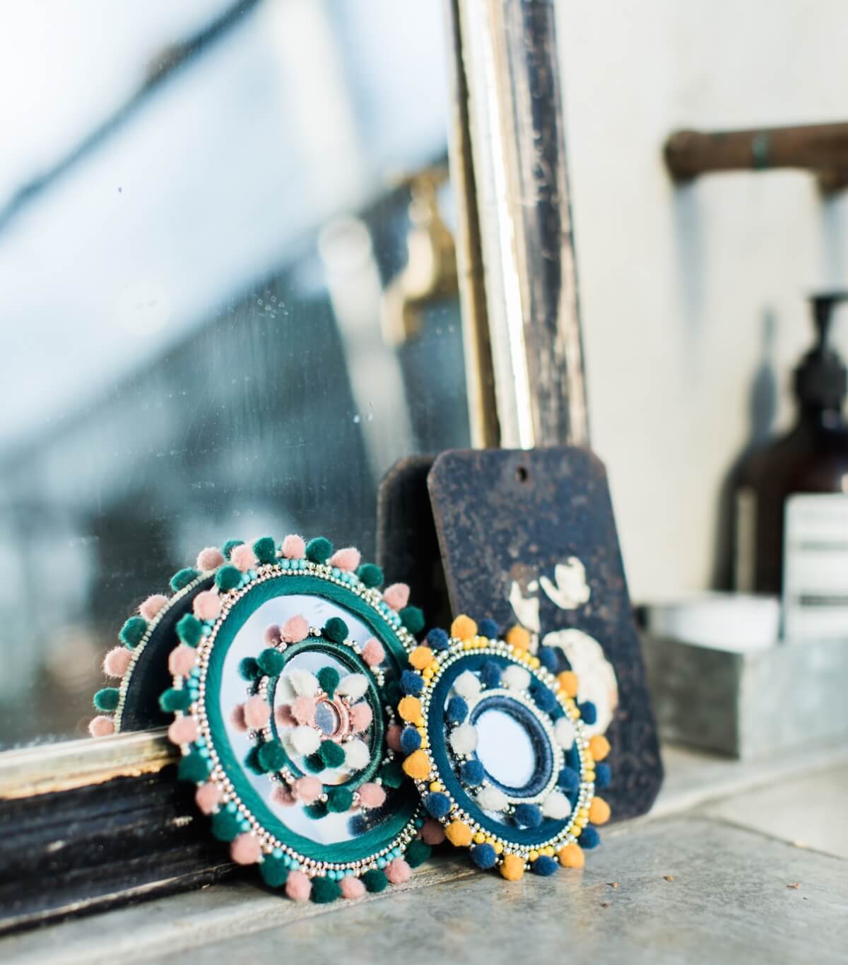 Miroir rose et vert 12 cm