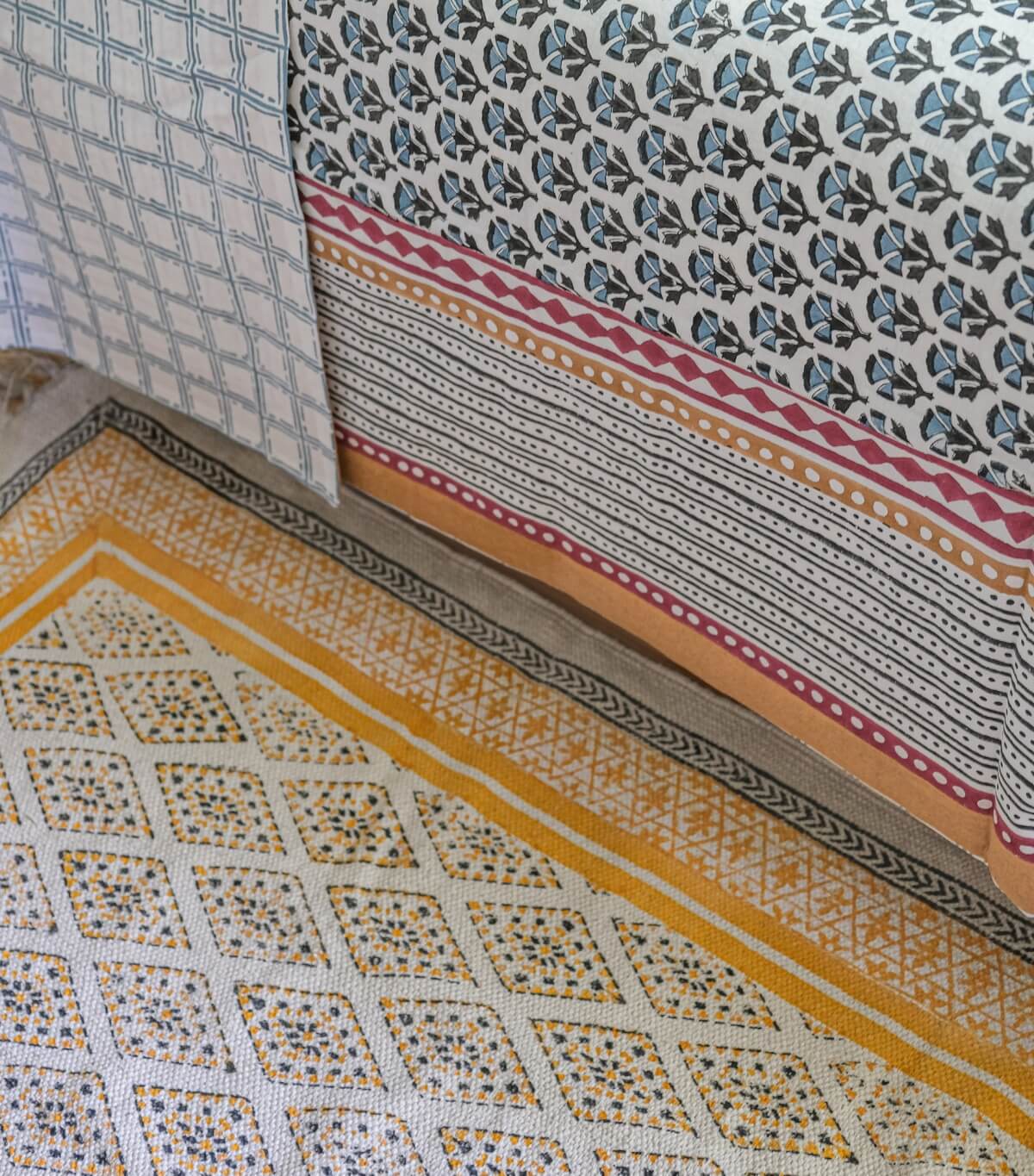 Cotton carpet 59x94 inches - mustard