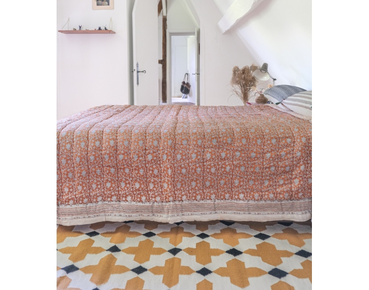 Printed quilt 63x89 inches - tan