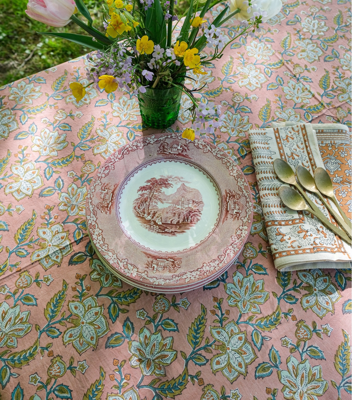Table cloth 56x93 inches - dusty pink