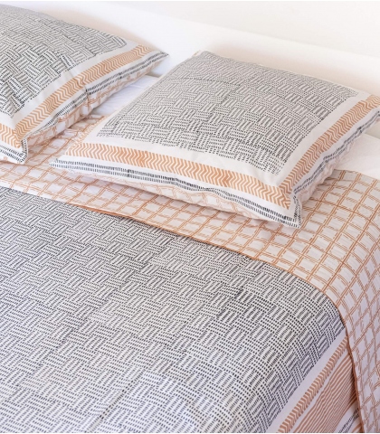 Duvet cover 87x94 inches - tan