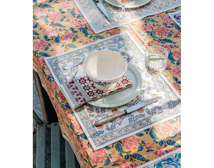 Hand made table linen - Jamini
