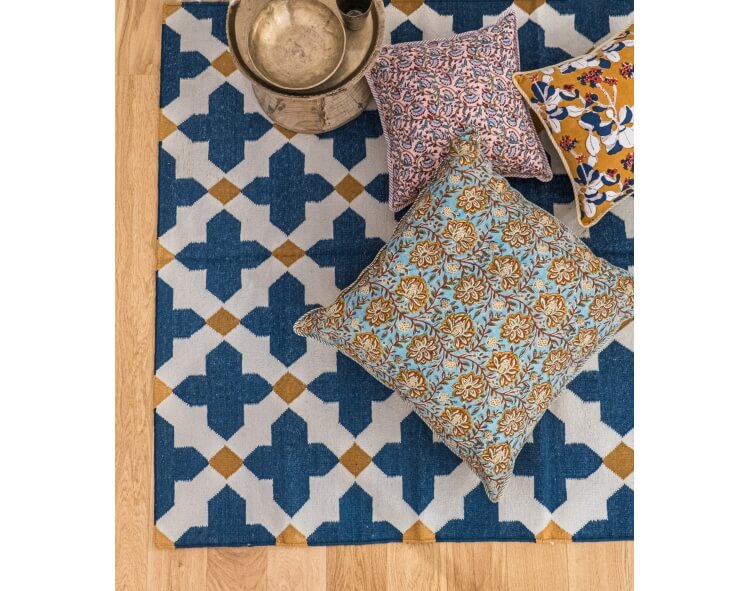 blue woven carpet