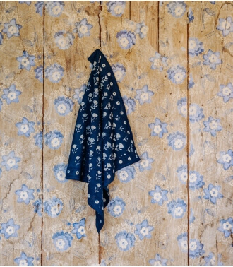 Indian cotton scarf in indigo - Jamini