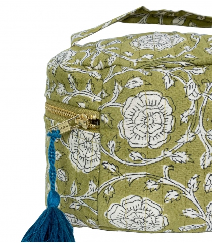 Vanity case Banna