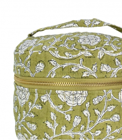 Travel pouch 10x8x7 inches - olive