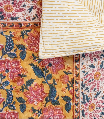 Printed quilt 91x104 inches - multi yellow