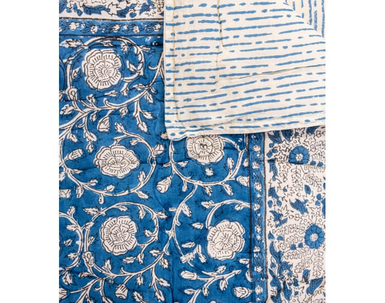 Printed quilt Banna