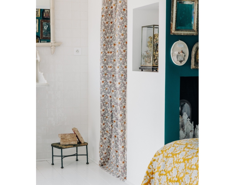 Hand-printed cotton curtain in offwhite - Anima