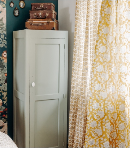 Indian curtains in cotton by Jamini Design
