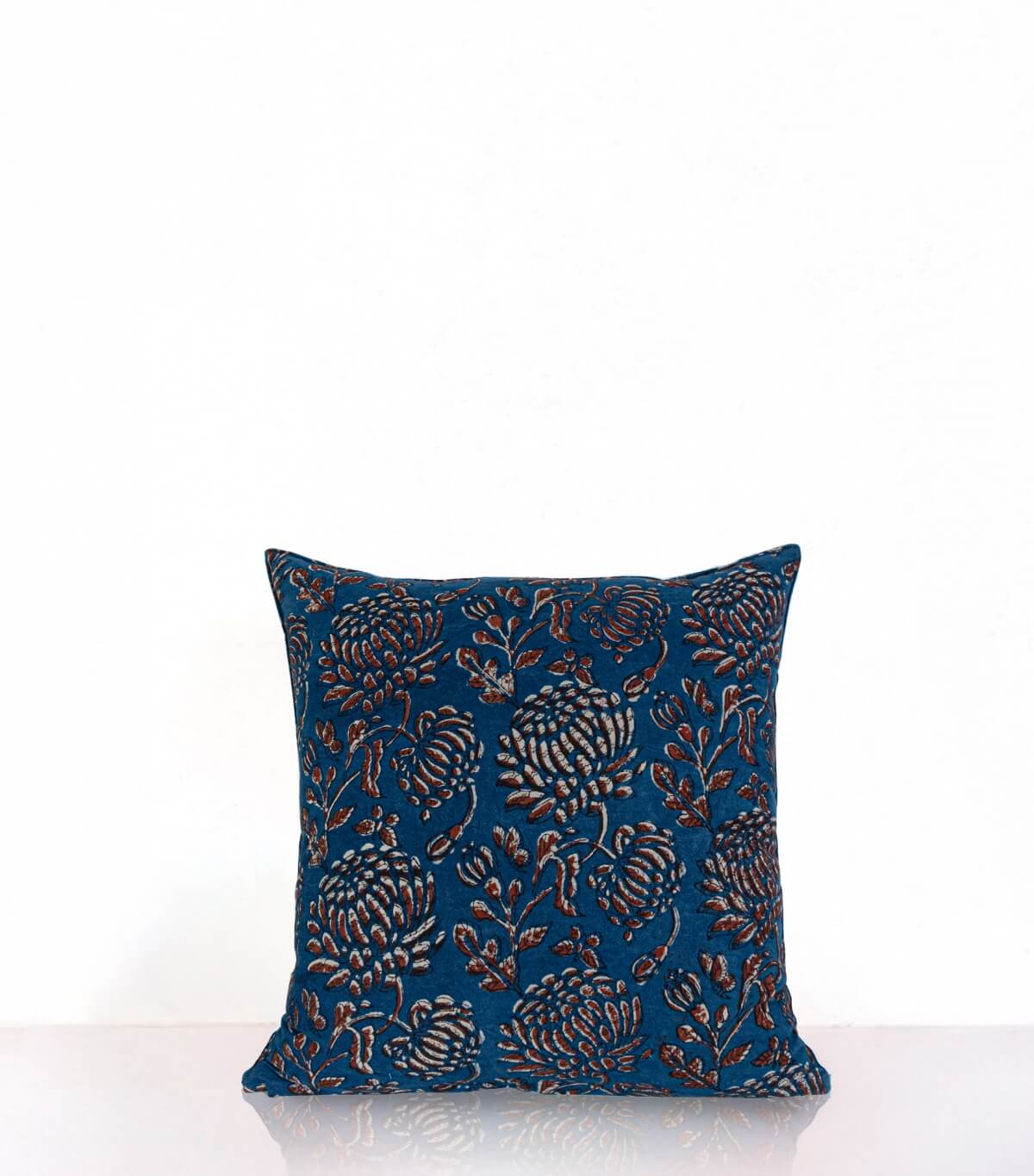 Hand-block printed cushion cover in indigo cotton - Tanna