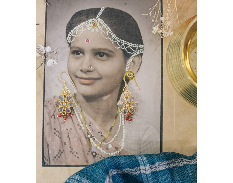 Indian earrings with crystal and ruby - 2 inches