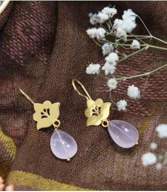 Boucles d'oreilles fleurs argent plaqué or et quartz rose