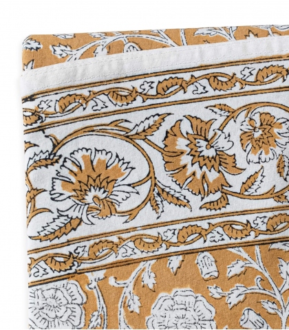 Table cover 69 inches - tan