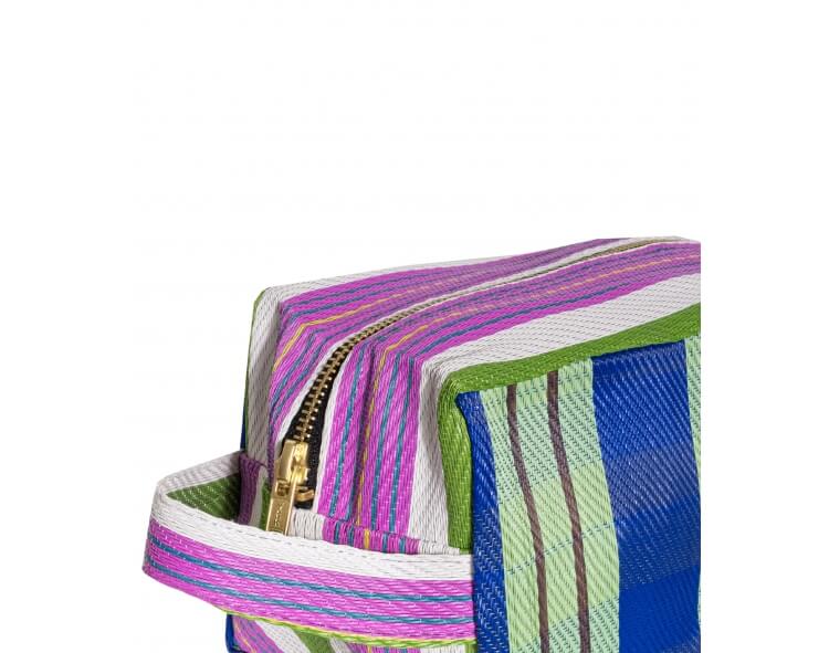 Woven travel case