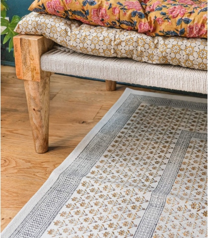 Carpet 47x71 inches Palla