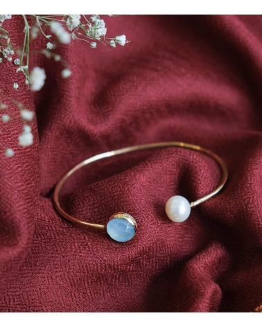 Aqua chalcedony and pearl bracelet