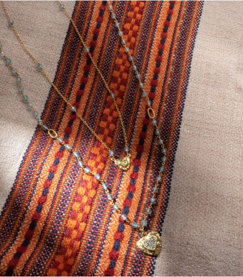 Necklace with apatite and prehnite