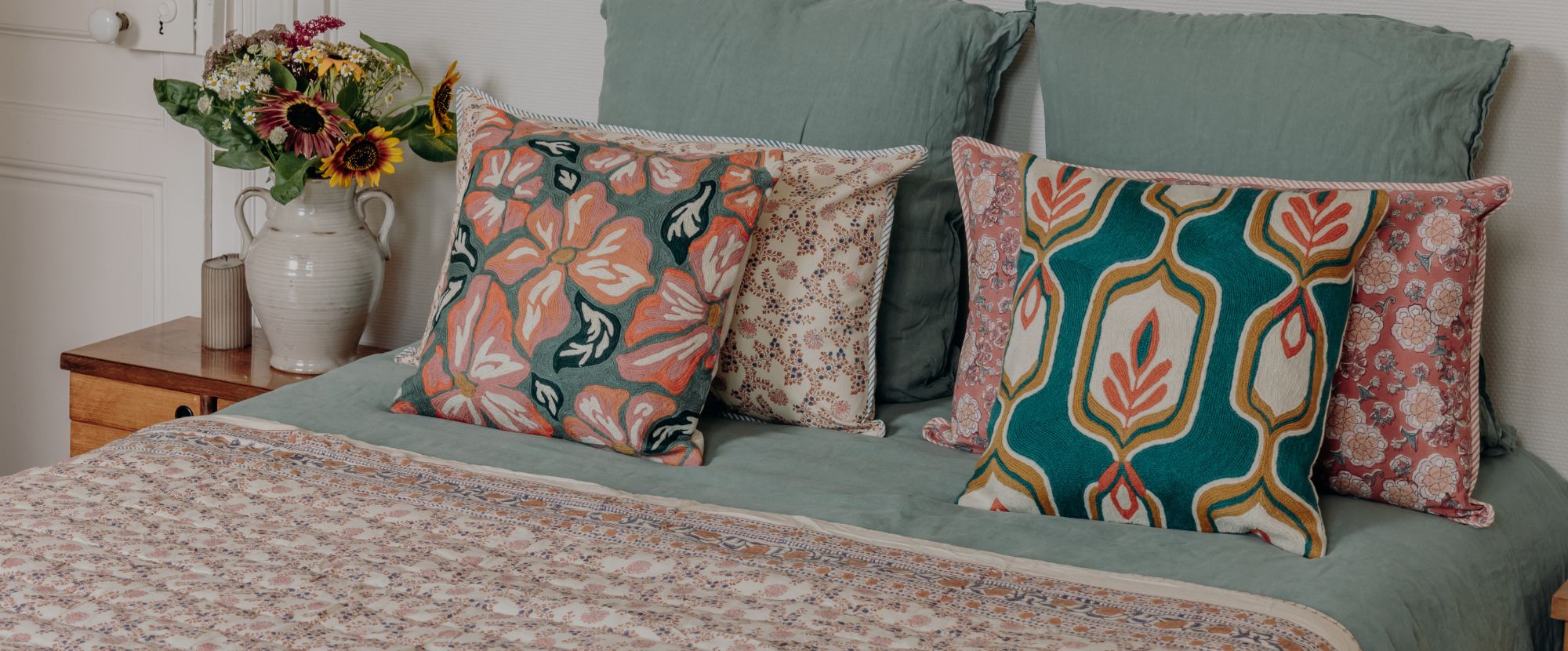 Jamini - Coussins Slide background