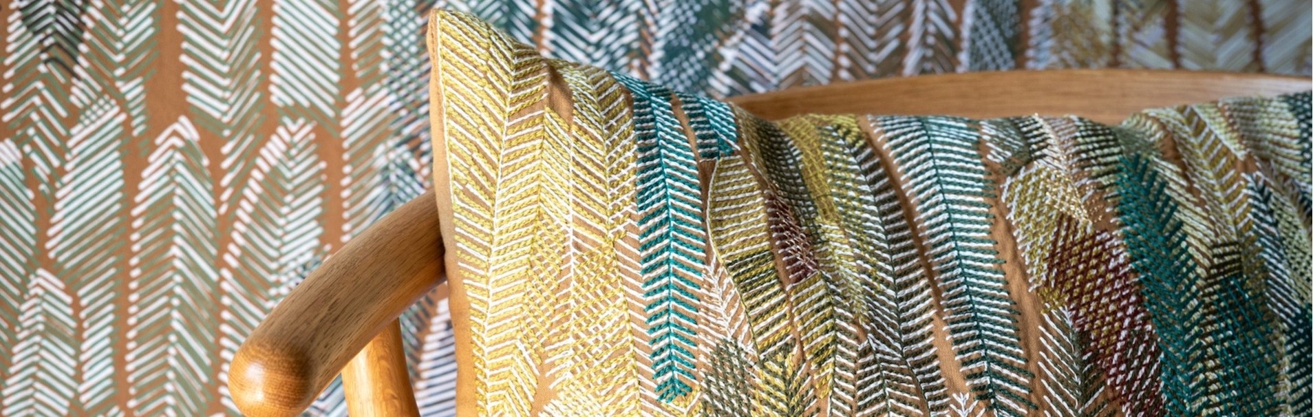 cushion Jamini